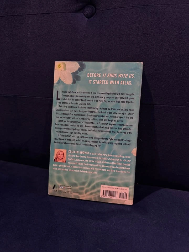 It Starts With Us - Colleen Hoover (Paperback) - photo 2