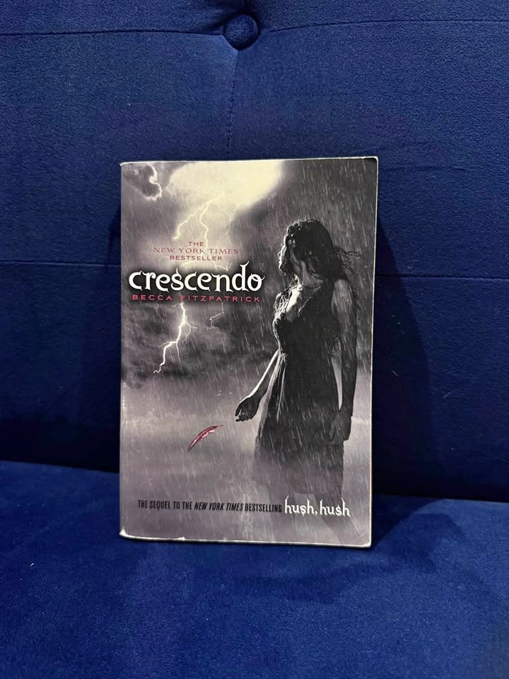Crescendo (Hush, Hush Saga)