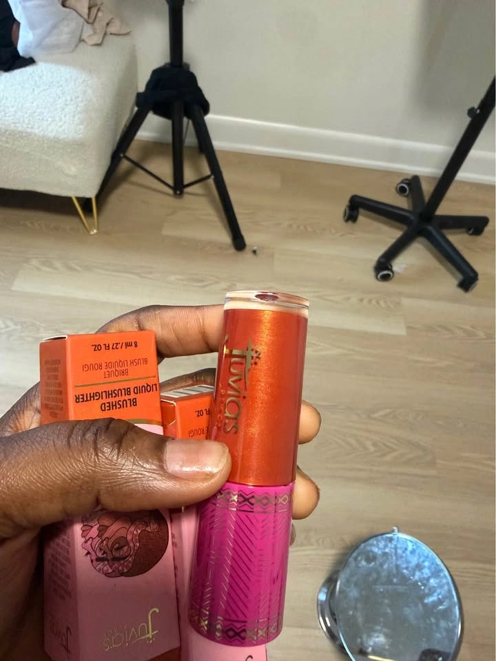 Juvia's Place Foundation, Blush, Powder - photo 3