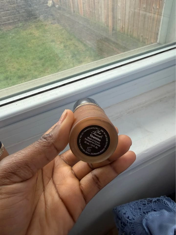Too Faced Foundation & Concealer - Tiramisu & Caramel - photo 2
