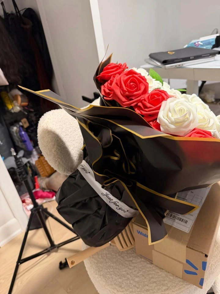 Red Rose Flower Bouquet - Artificial - photo 4