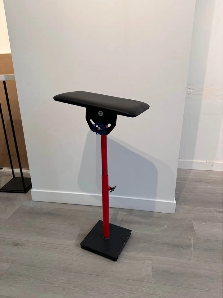 Adjustable Tattoo Armrest Stand - Black/Red - photo 3