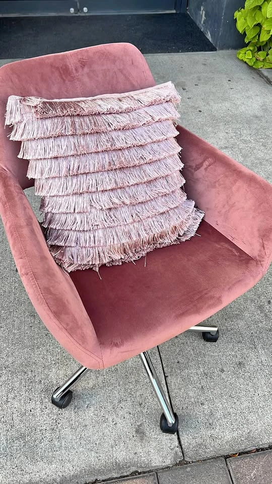 Pink Desktop Chair