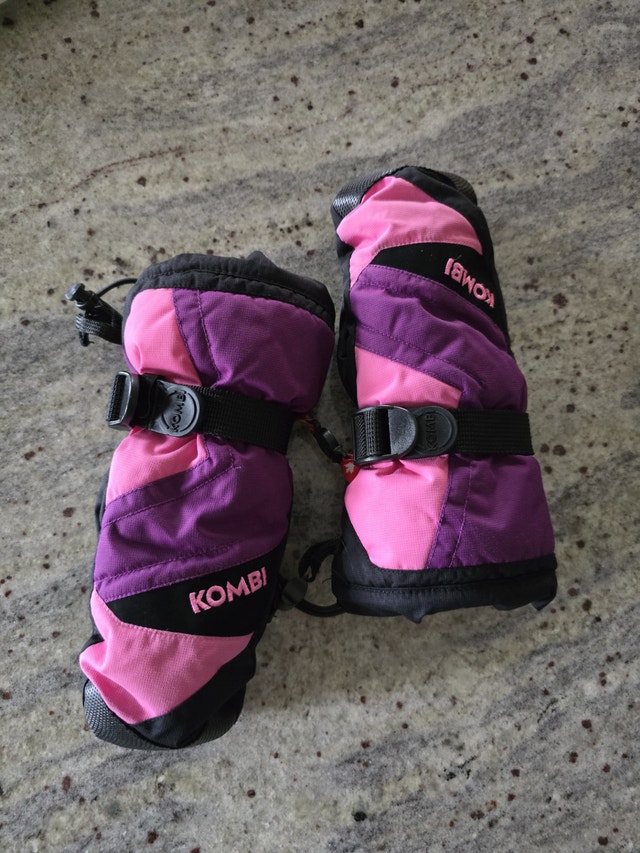 Kids Gloves - Brand New