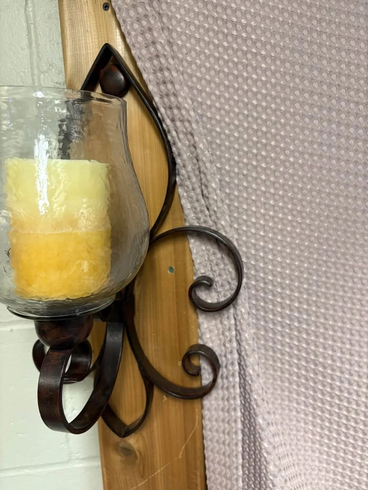 Beautiful Large Hurricane Glass & Metal Wall Lantern - photo 2
