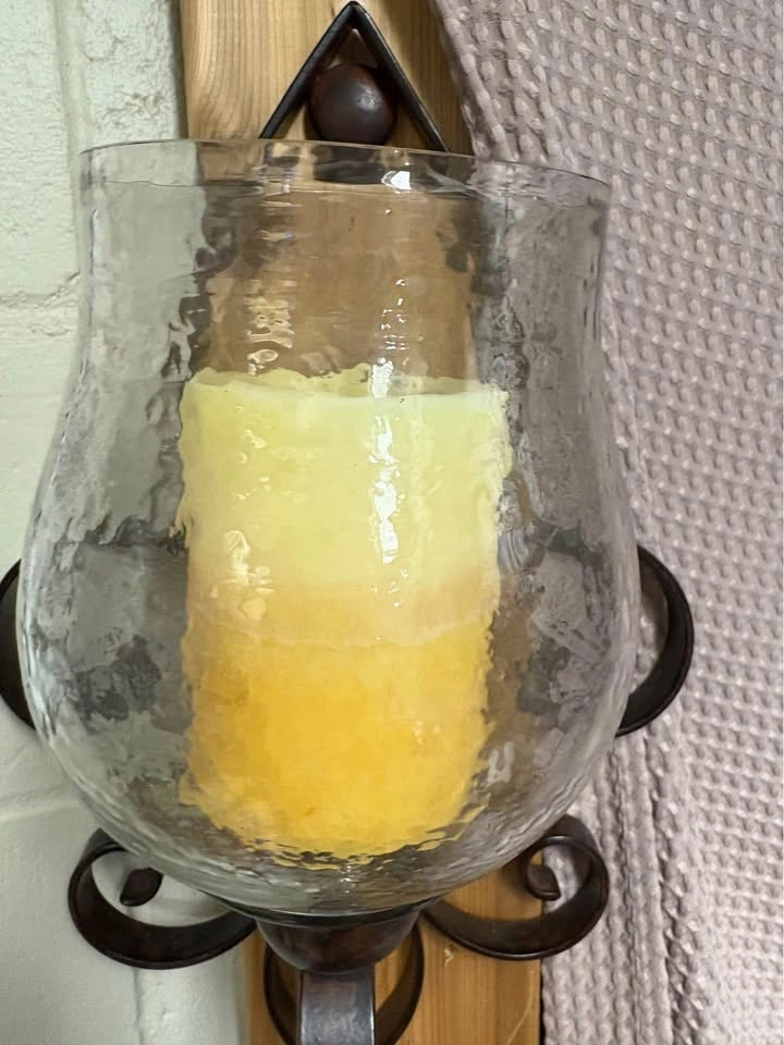 Beautiful Large Hurricane Glass & Metal Wall Lantern - photo 5