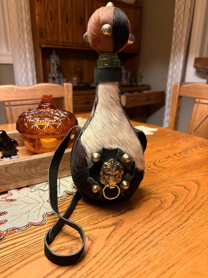 Rare Italian Cowhide Wine or Spirits Decanter - photo 2