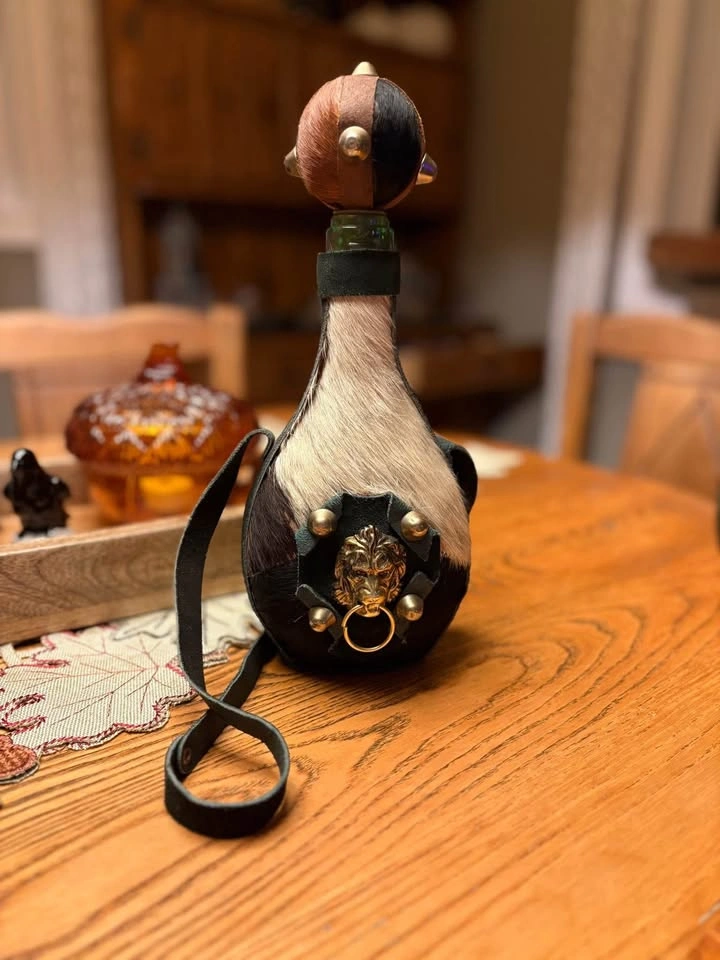 Rare Italian Cowhide Wine or Spirits Decanter - photo 3