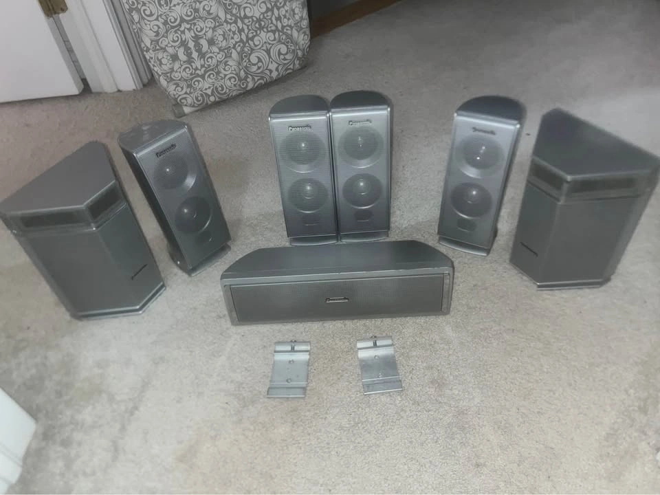 Panasonic Home Theatre Speakers - photo 2