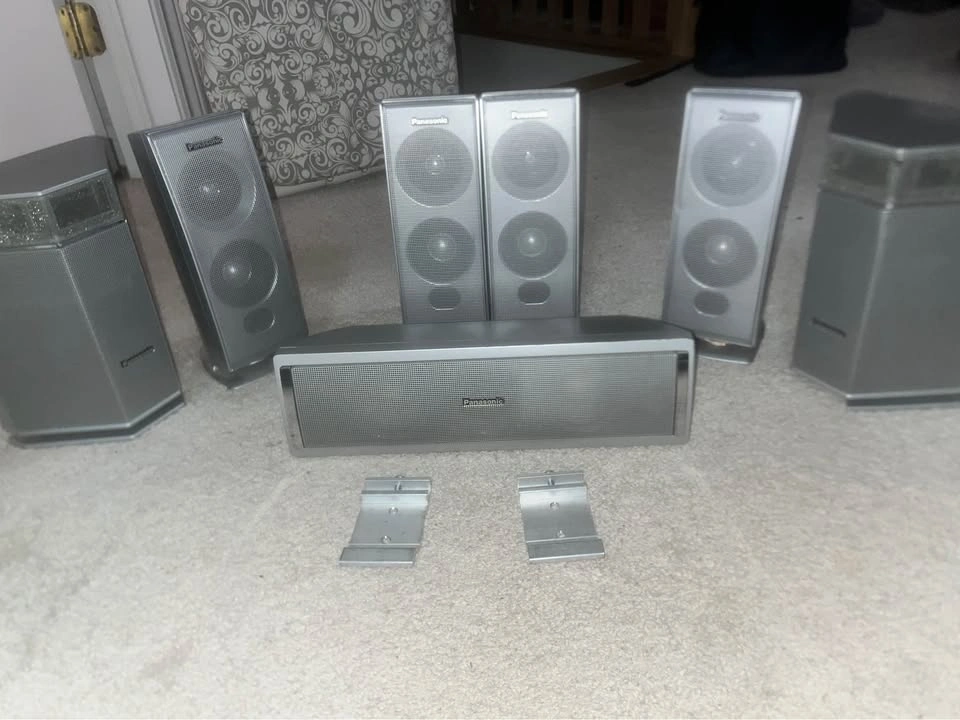 Panasonic Home Theatre Speakers - photo 3