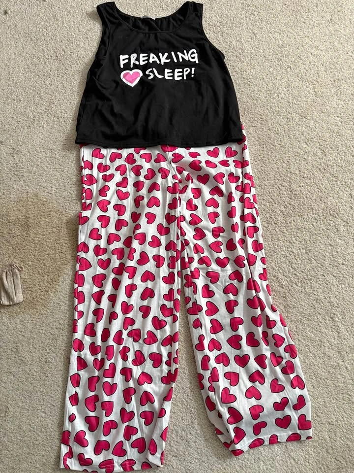 Ladies pajamas