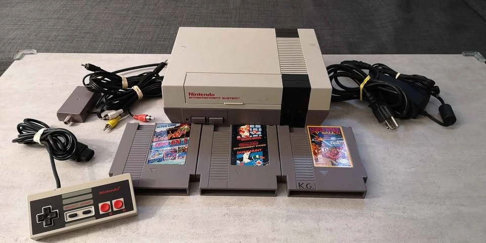 Gaming Lot - NES Console, Handhelds, HDMI Stick & More - photo 2