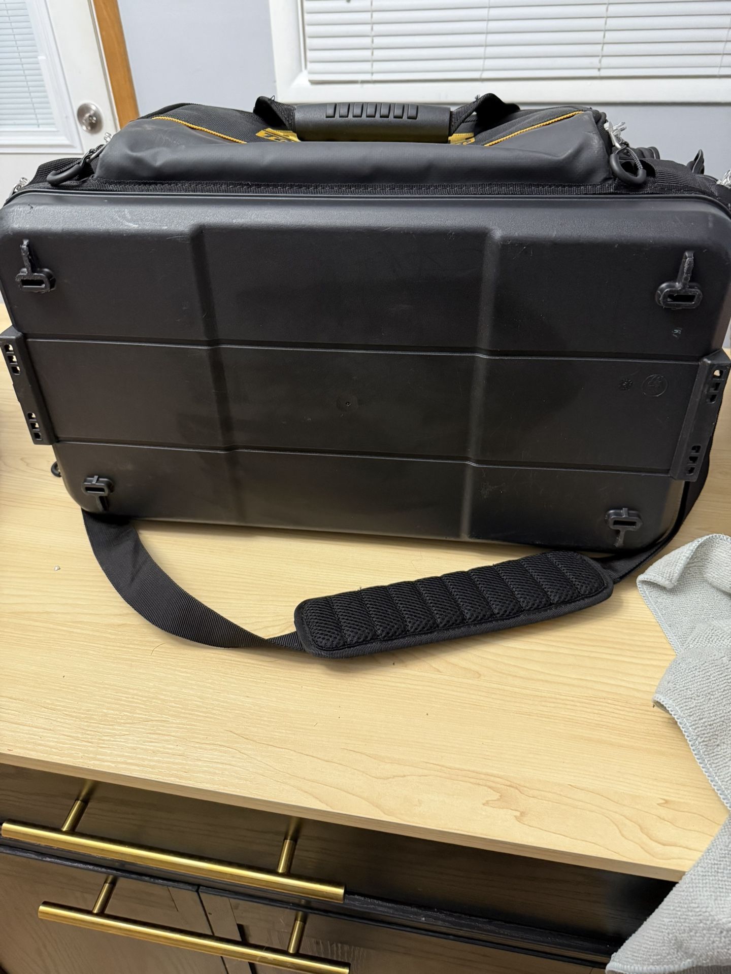 DEWALT TOOL BAG - photo 2