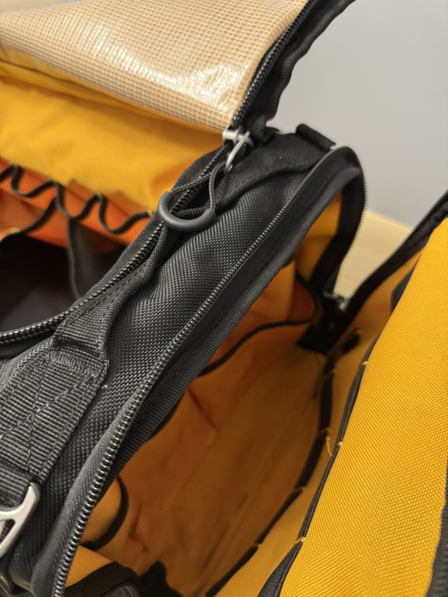DEWALT TOOL BAG - photo 5