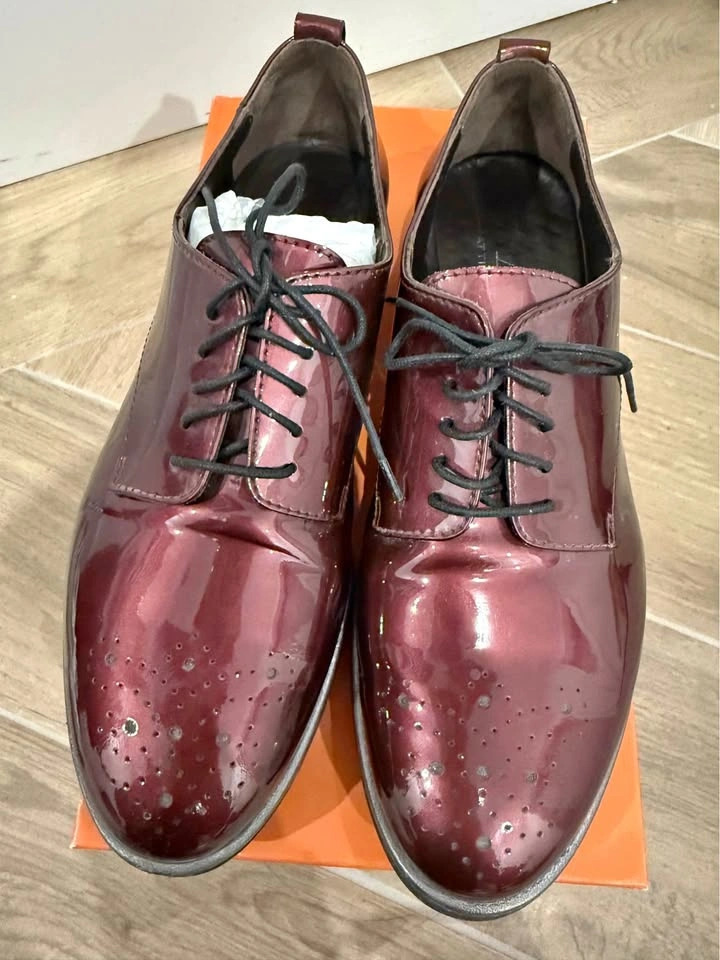 AGL Italy Leombruni Plum Patent Leather Oxfords Size 37.5 (US 7.