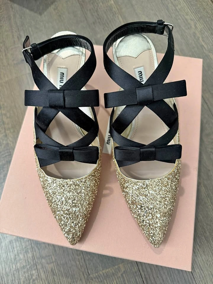 Miu Miu Gold Glitter Bow Pumps - MSRP $1,050 - Size 38