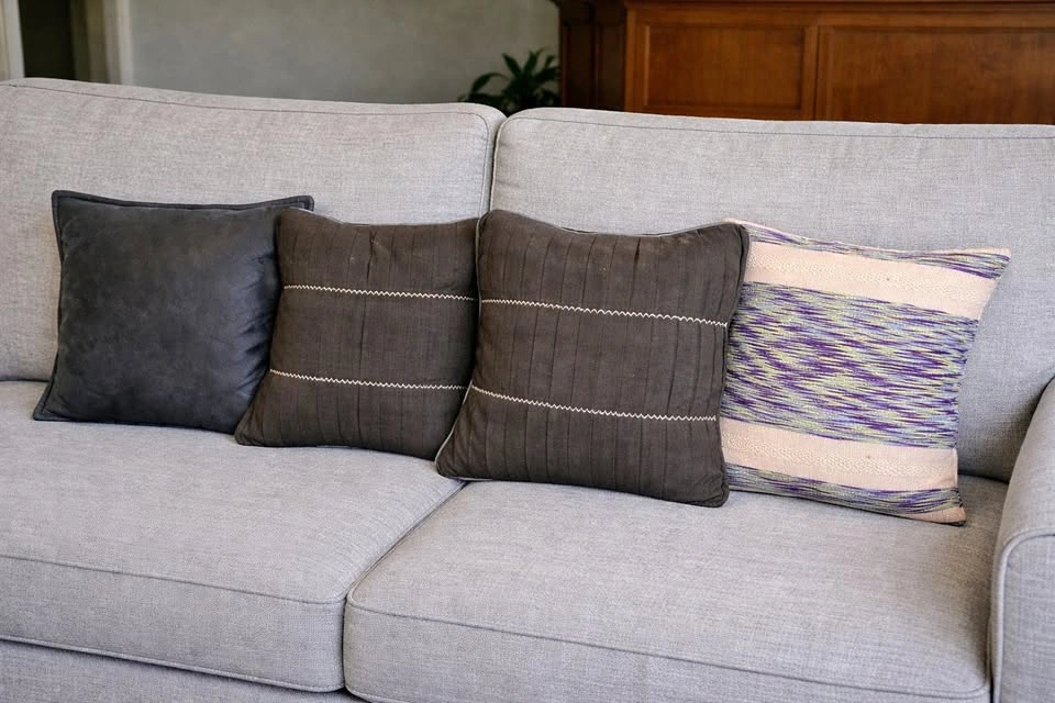 Decorative Throw Pillows – Set of 4