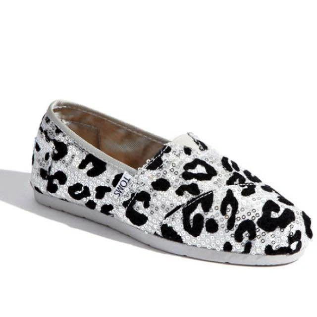 Limited Edition TOMS Women's W7.5 Leopard Sequin Slip-On Shoes