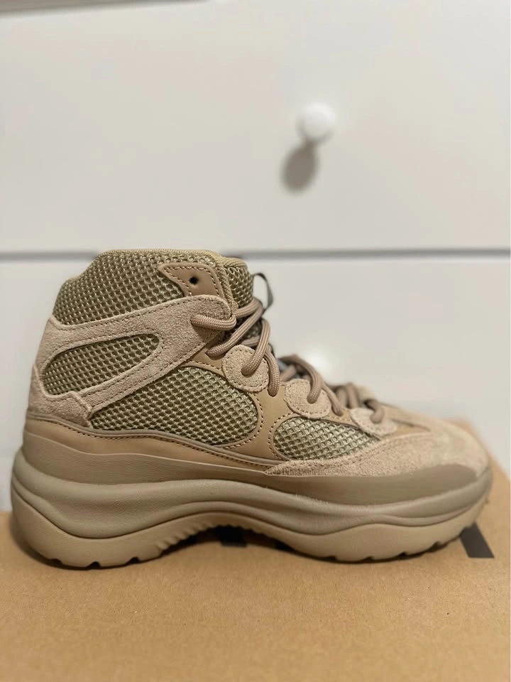 Adidas Yeezy Desert Boot - Size 6.5 (Light Taupe) - photo 4