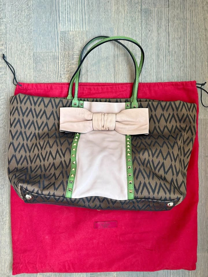 Valentino Garavani V-Logo Monogram Tote - Pristine