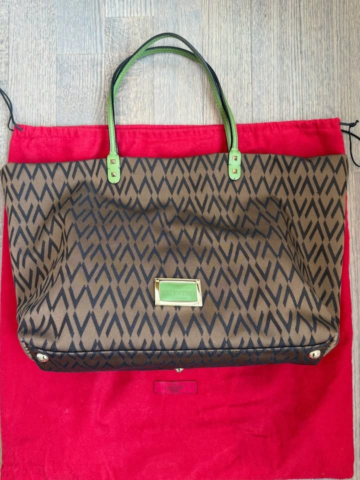 Valentino Garavani V-Logo Monogram Tote - Pristine - photo 5