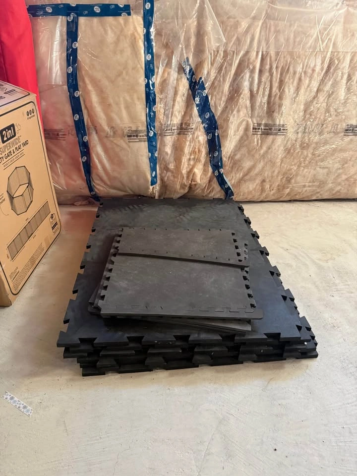 Set of 6 Heavy Duty 4x3 Rubber Gym Mats / Stall Mats - photo 2