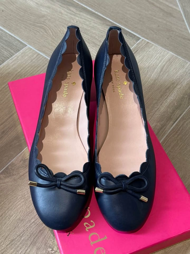 NIB Kate Spade Navy Scalloped Block Heel Pumps 7.5M - photo 2