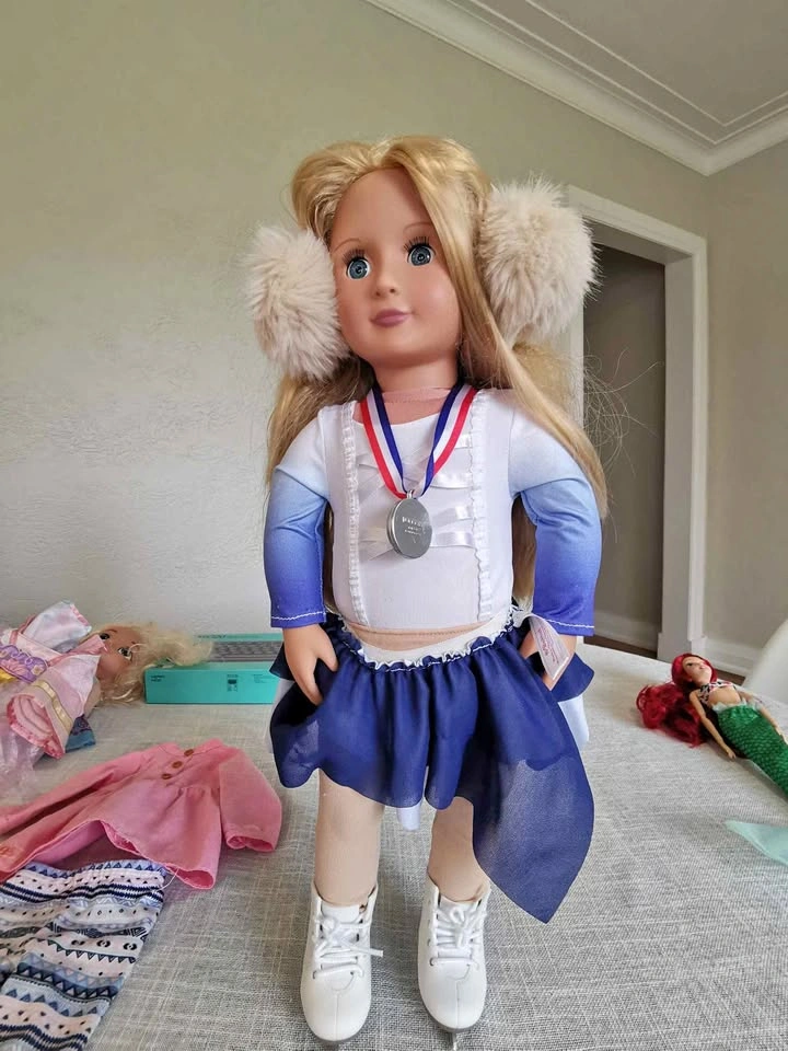Our Generation Katelyn Ice Skating Doll w/ Outfits
