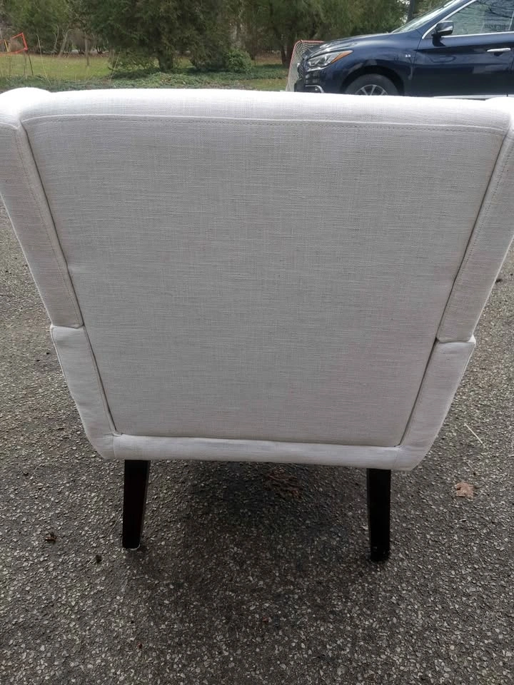Button Tufted Upholstered Sofa Chair - photo 5