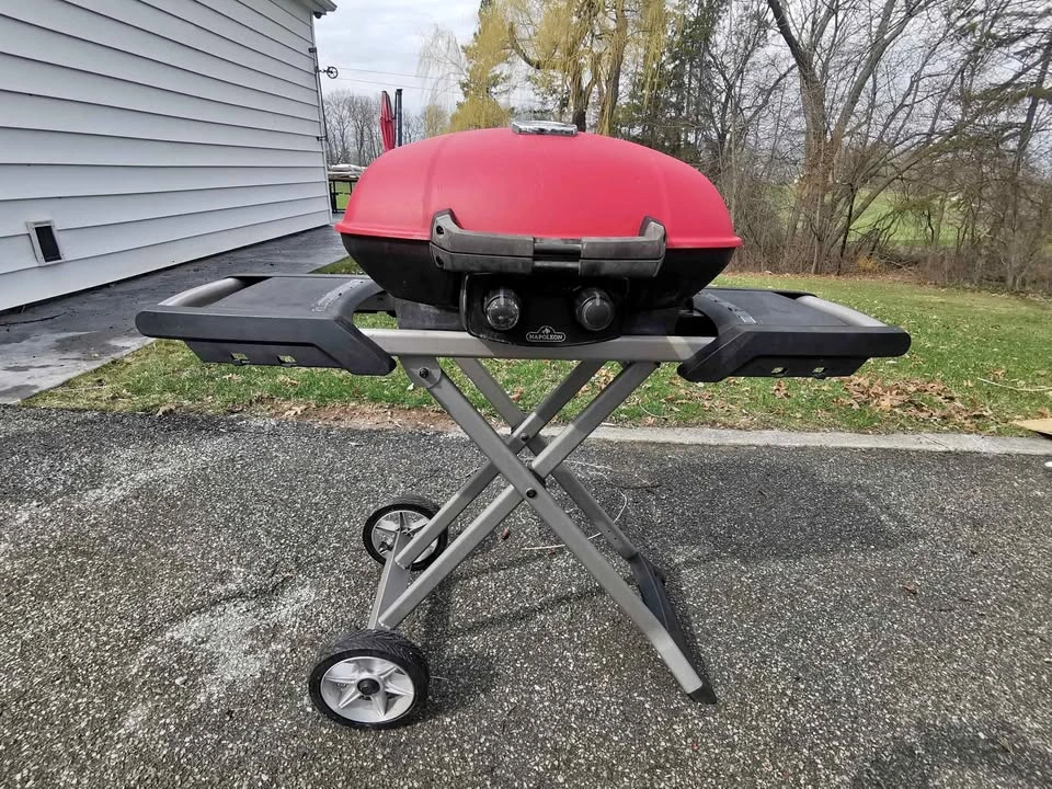Napoleon TravelQ 285 Portable Gas BBQ Grill