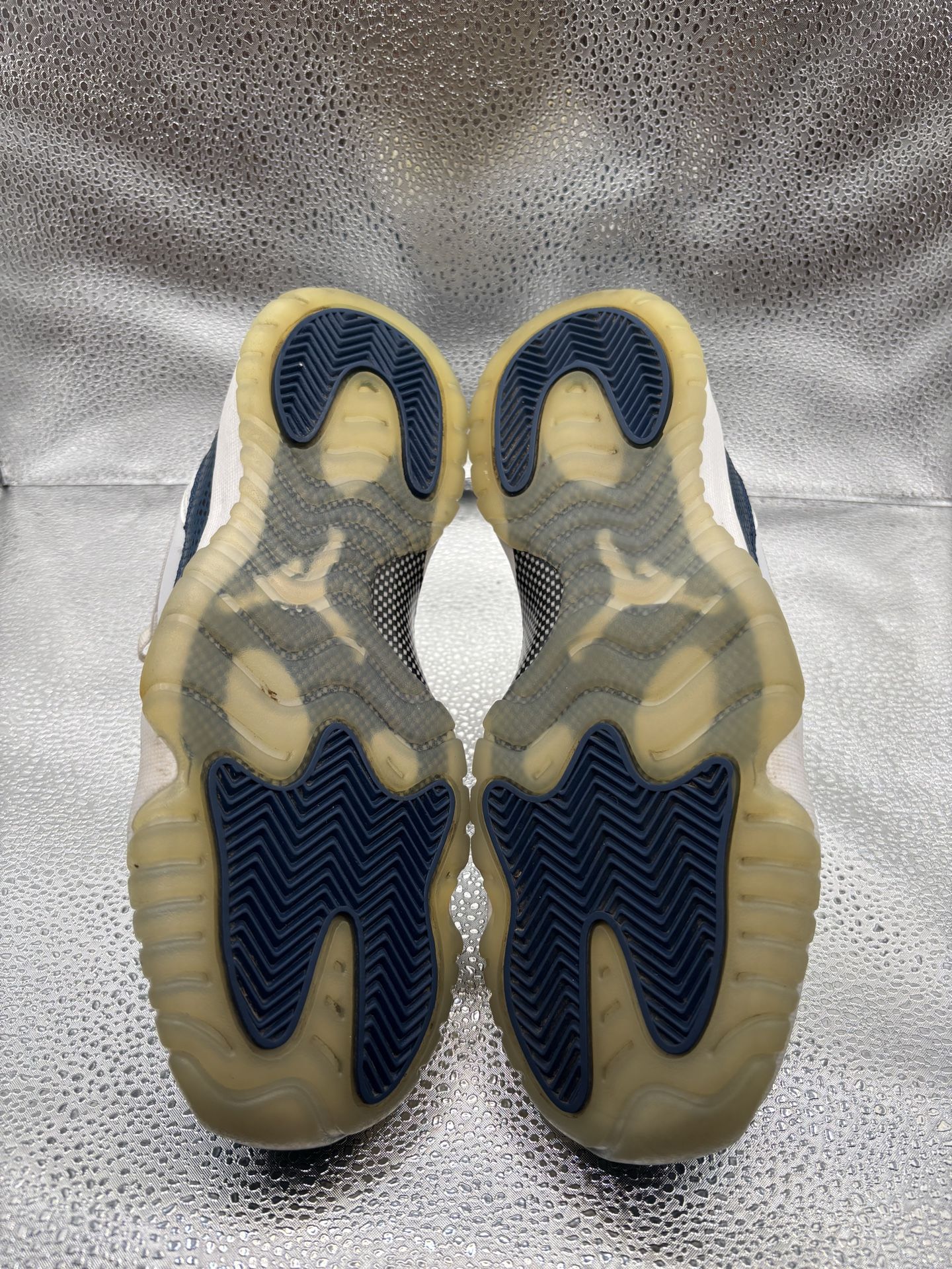 Air Jordan 11 Low Snake Navy GS - photo 3