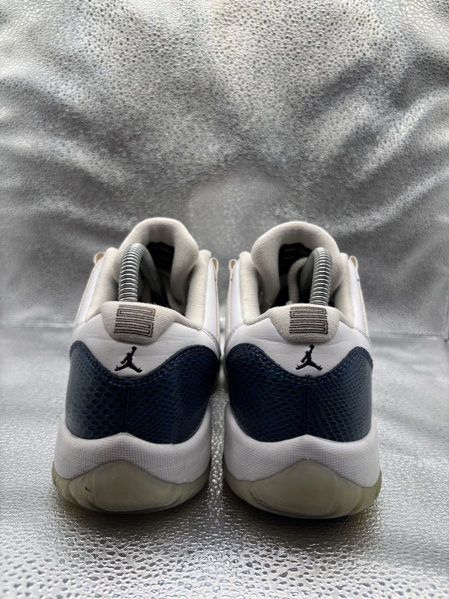 Air Jordan 11 Low Snake Navy GS - photo 4