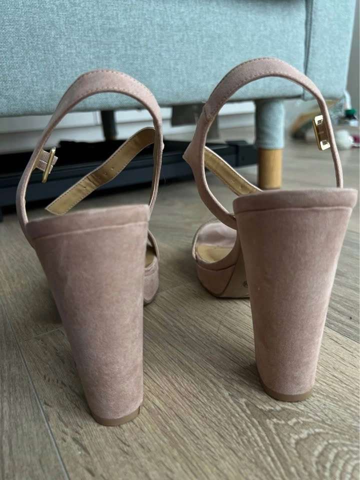 Chinese Laundry Nude Block Heel Sandals – Size 9.5 - photo 4