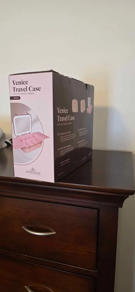 Impressions Vanity Venice Travel Case LED Makeup Mirror Peach - photo 3