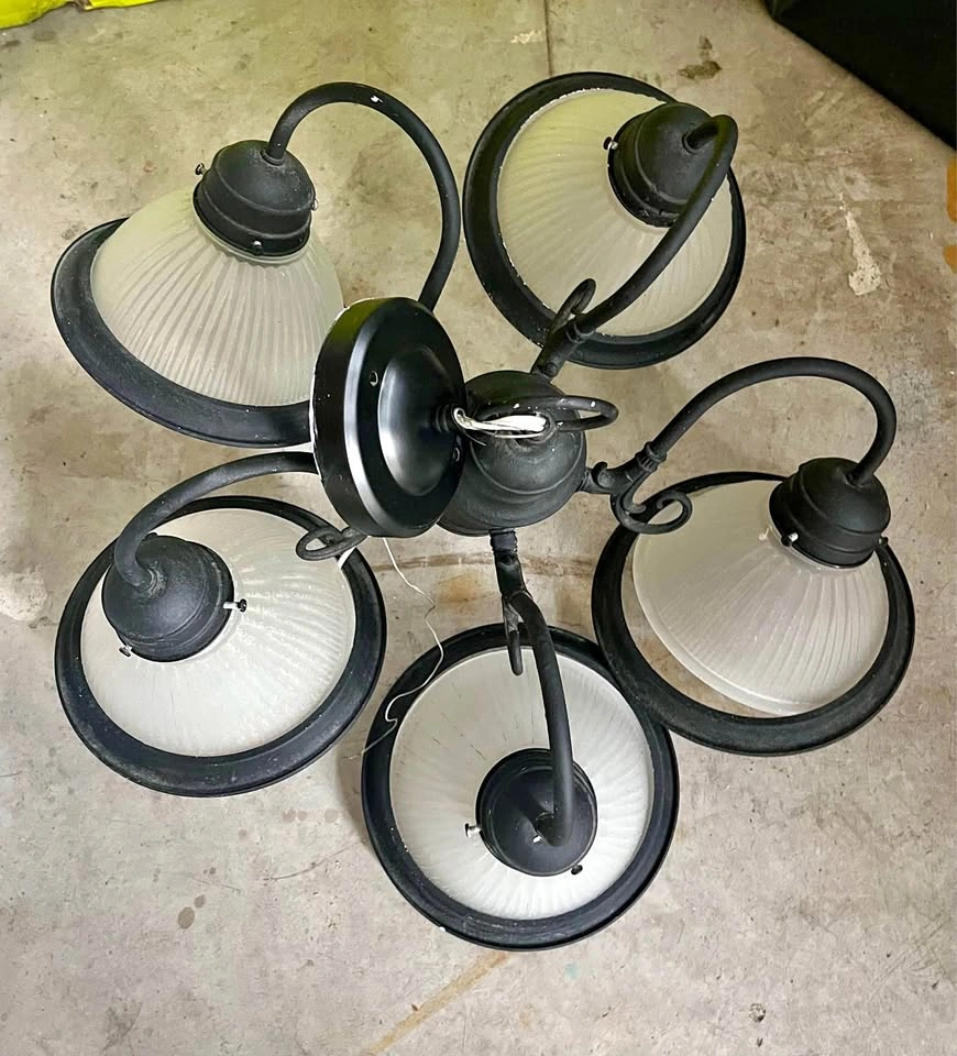 Chandelier Antique