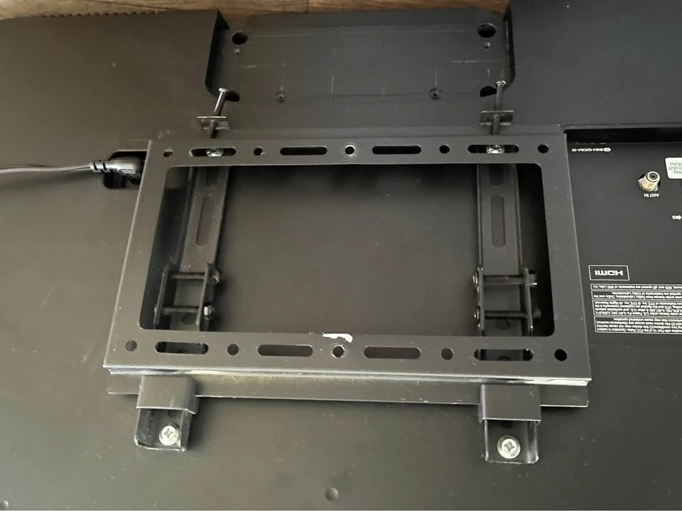 Samsung 40” TV - photo 2