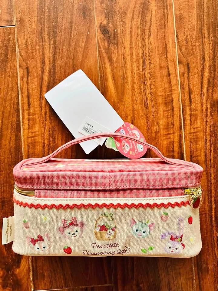 Tokyo Disney Duffy and Friends Strawberry Pouch Bag