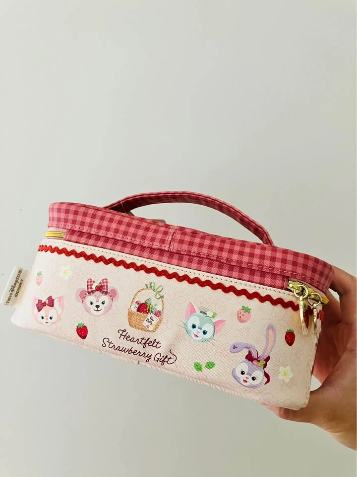 Tokyo Disney Duffy and Friends Strawberry Pouch Bag - photo 2