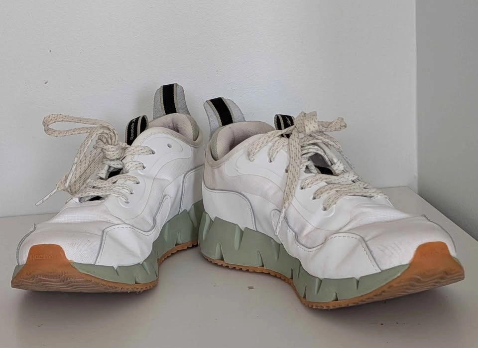 Reebok Zig Dynamica 4 - Running Shoes - Size US 9 - Asking $30 - photo 4