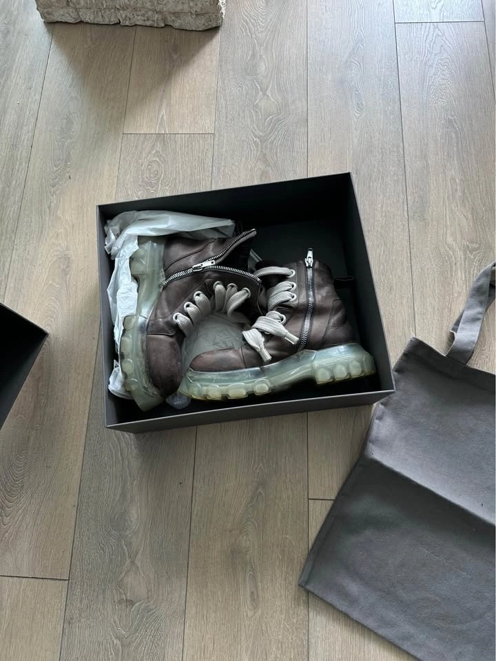 Rick Owens Bozo Tractor Boots - Size 41 - photo 4