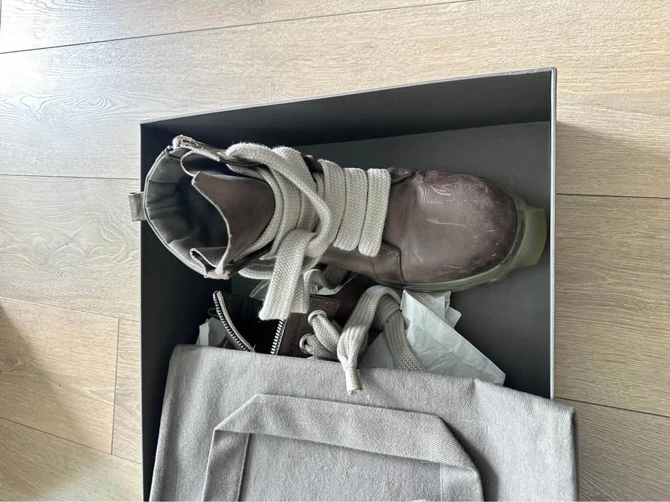 Rick Owens Bozo Tractor Boots - Size 41 - photo 5
