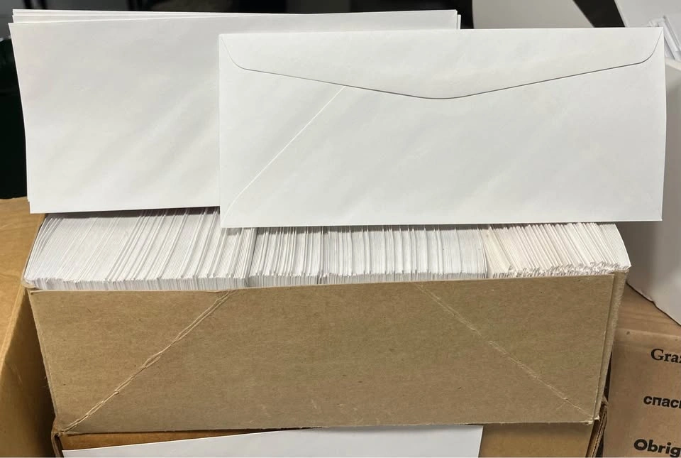 White envelopes different sizes - photo 2