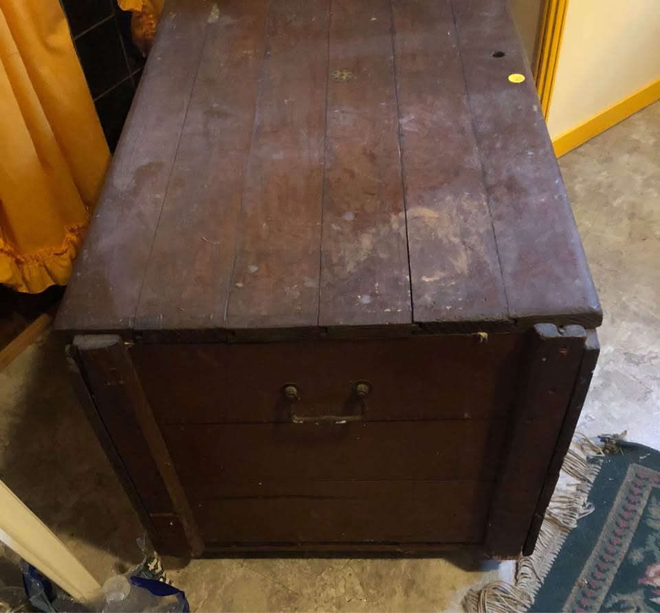 Antique Chest On Rollers One More Week - photo 4