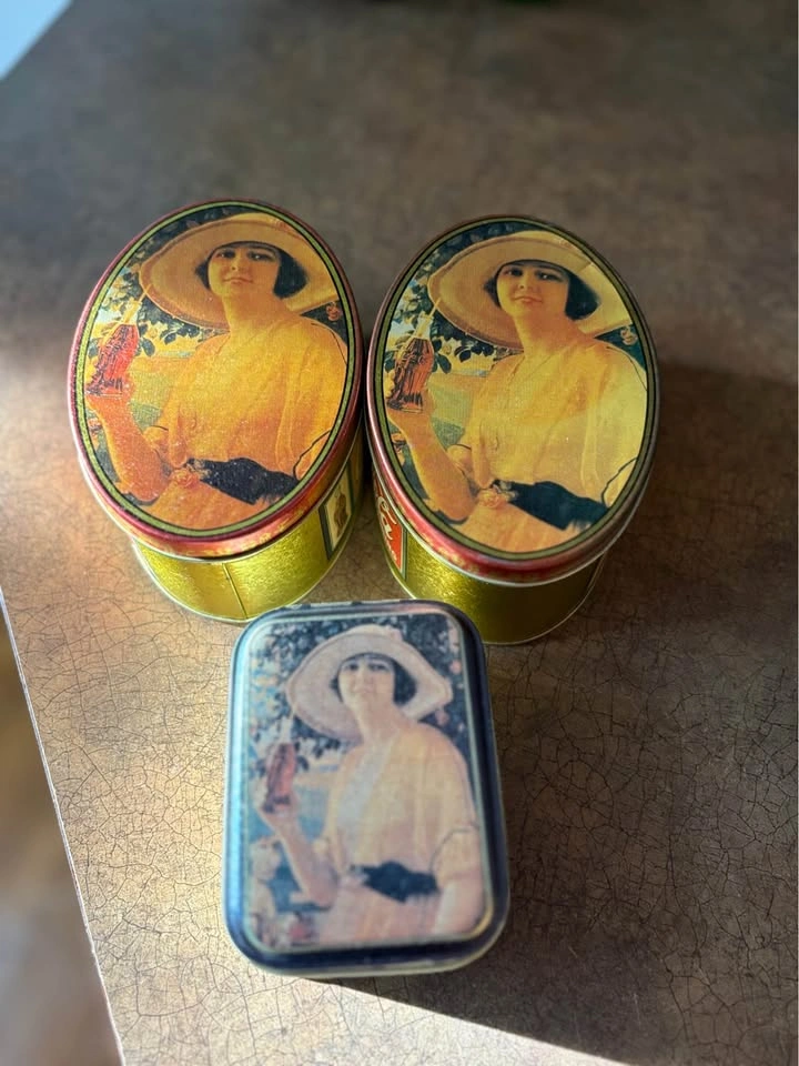 Vintage Coca Cola Tin Set (3) - Retro Kitchen Decor - photo 3