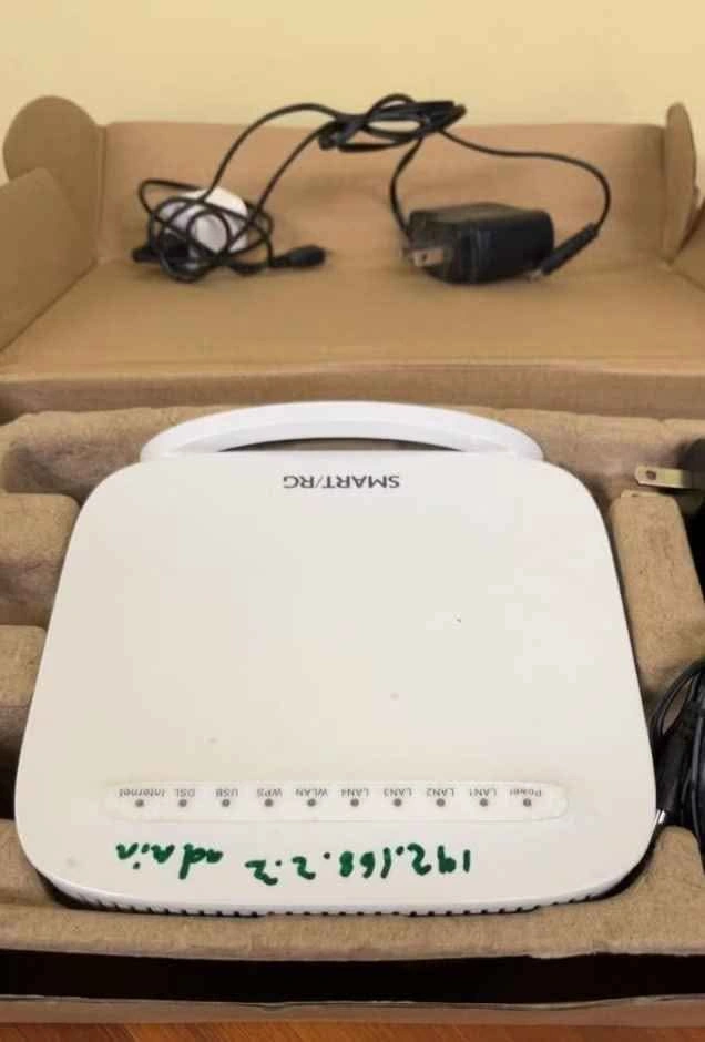 2 SmartRG VDSL2 Gateways Wifi Routers - photo 4