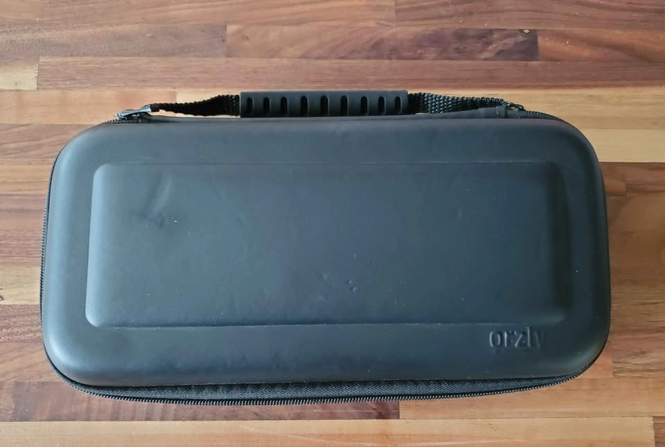 Nintendo Switch Carrying Case - Black - Orzly Brand - photo 2