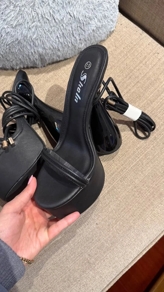 Platform high heels black brand new size 7.5 - photo 3