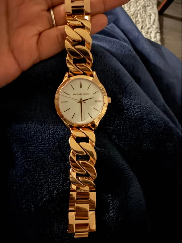 Michael Kors Rose Gold Watch – Brand New – Elegant Minimal Desig - photo 2