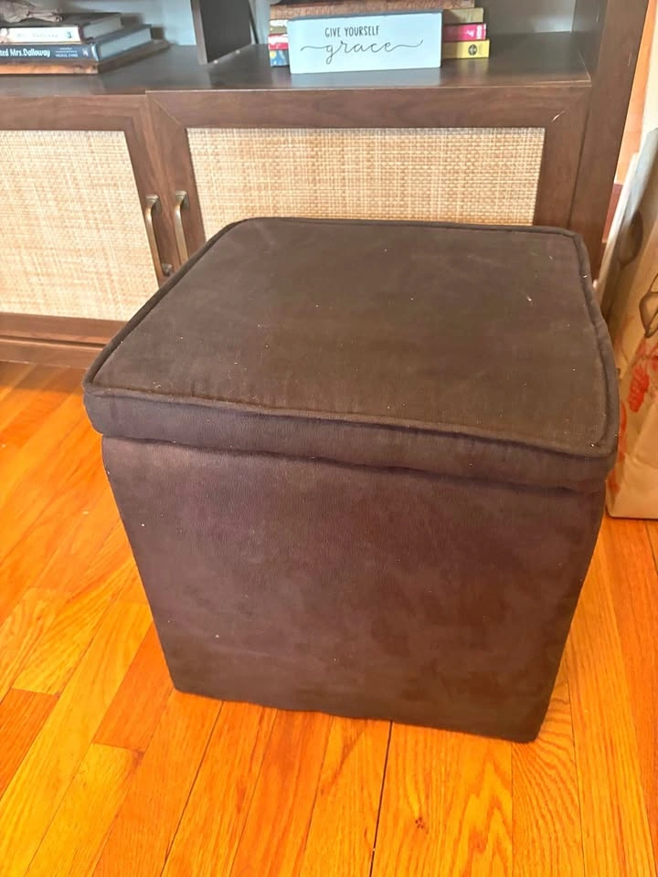 15x15x15 Storage Ottoman