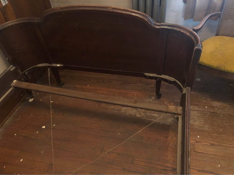 Vintage 1918 Sligh Bed One More Week - photo 5